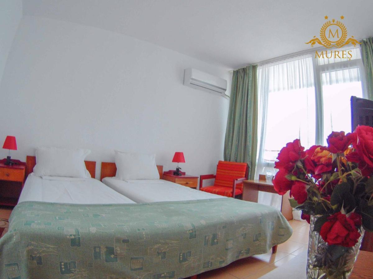 Hotel Mures Saturn Exterior photo